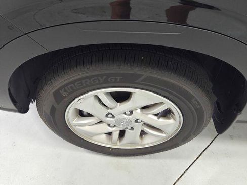 New 2026 Hyundai Venue SE FWD image 16
