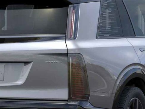 New 2026 Cadillac Vistiq Sport w/ LPO, Floor Liner Package image 12