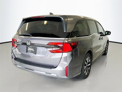 Used 2025 Honda Odyssey EX-L image 13