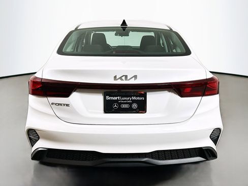 Used 2023 Kia Forte LXS w/ LXS Technology Package image 6