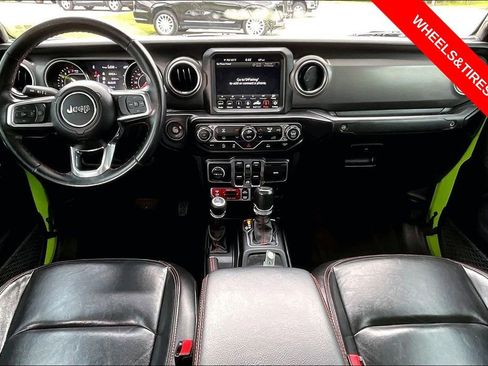 Used 2021 Jeep Gladiator Rubicon AWD/4WD image 12