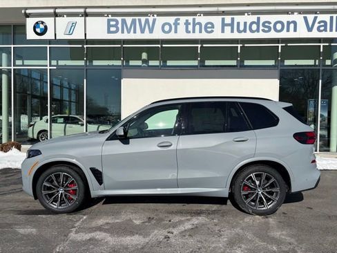 New 2026 BMW X5 xDrive40i w/ M Sport Package image 2