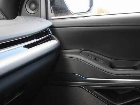 New 2026 Lincoln Navigator Reserve w/ Jet Appearance Package AWD/4WD image 19