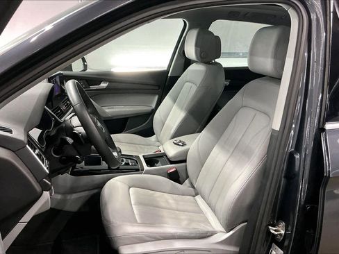 Used 2023 Audi Q5 2.0T Premium w/ Convenience Package image 27