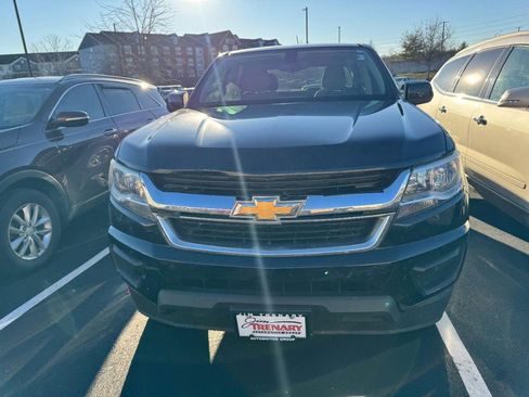 Used 2019 Chevrolet Colorado W/T w/ WT Convenience Package image 2
