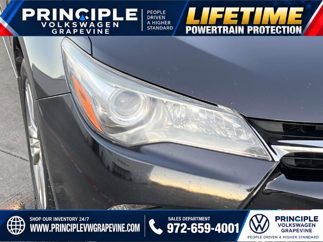 Used 2017 Toyota Camry SE FWD image 9