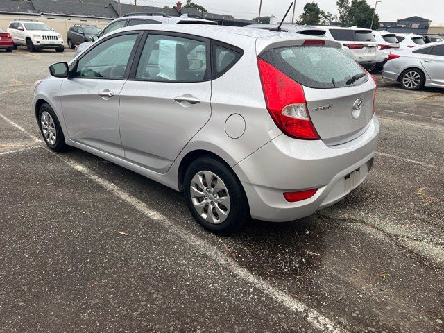 Used 2017 Hyundai Accent SE FWD image 3