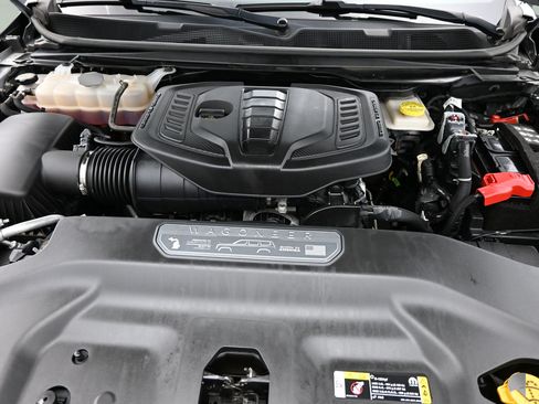 Used 2024 Jeep Wagoneer Series II AWD/4WD image 11