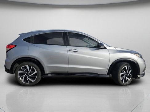 Used 2019 Honda HR-V Sport image 10