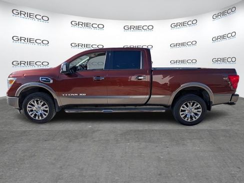 Used 2017 Nissan Titan Platinum Reserve image 3