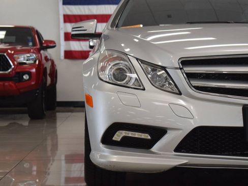 Used 2011 Mercedes-Benz E 550 Coupe image 8