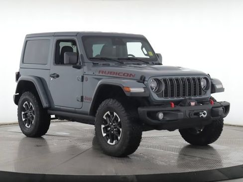 Used 2025 Jeep Wrangler Rubicon AWD/4WD image 2