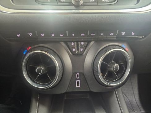Used 2023 Chevrolet Blazer LT w/ Convenience Package FWD image 7