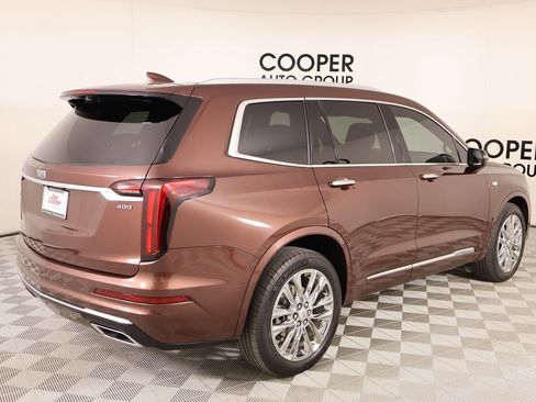 Used 2022 Cadillac XT6 Premium Luxury w/ LPO, Radiant Package image 22