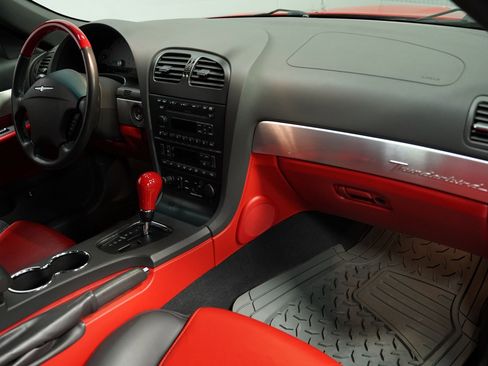Used 2002 Ford Thunderbird image 37