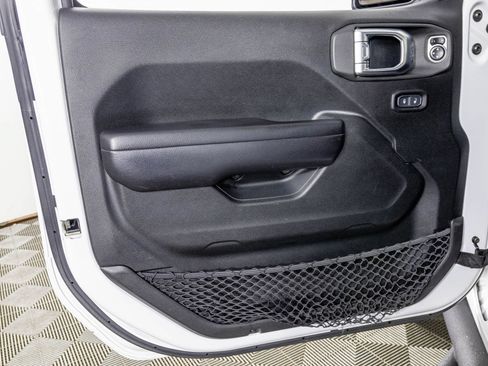 Used 2020 Jeep Wrangler Unlimited Sport S AWD/4WD image 34