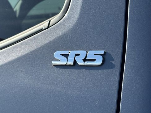 Used 2021 Toyota Tacoma SR5 image 3