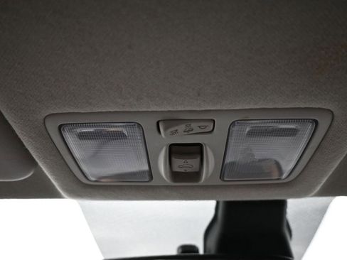 Certified 2024 Hyundai Venue SEL FWD image 17