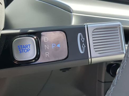 New 2026 Hyundai Ioniq 9 SEL image 32