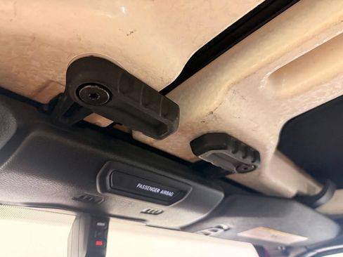 Used 2018 Jeep Wrangler Unlimited Rubicon AWD/4WD image 61