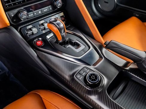 Used 2021 Nissan GT-R Premium image 48