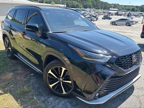 Used 2021 Toyota Highlander XSE FWD image 1