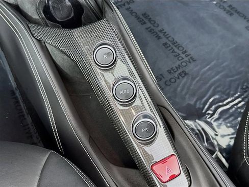 Used 2019 Ferrari 488 Spider image 18