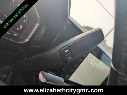 Used 2024 Chevrolet Silverado 1500 LT AWD/4WD image 13