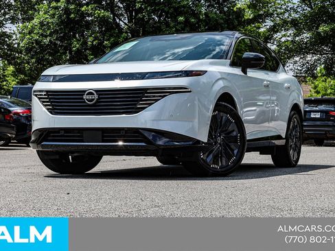 Used 2025 Nissan Murano Platinum w/ Cargo Package AWD/4WD image 2