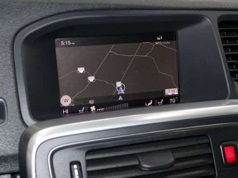 Used 2018 Volvo S60 T5 Dynamic w/ Vision Package image 15