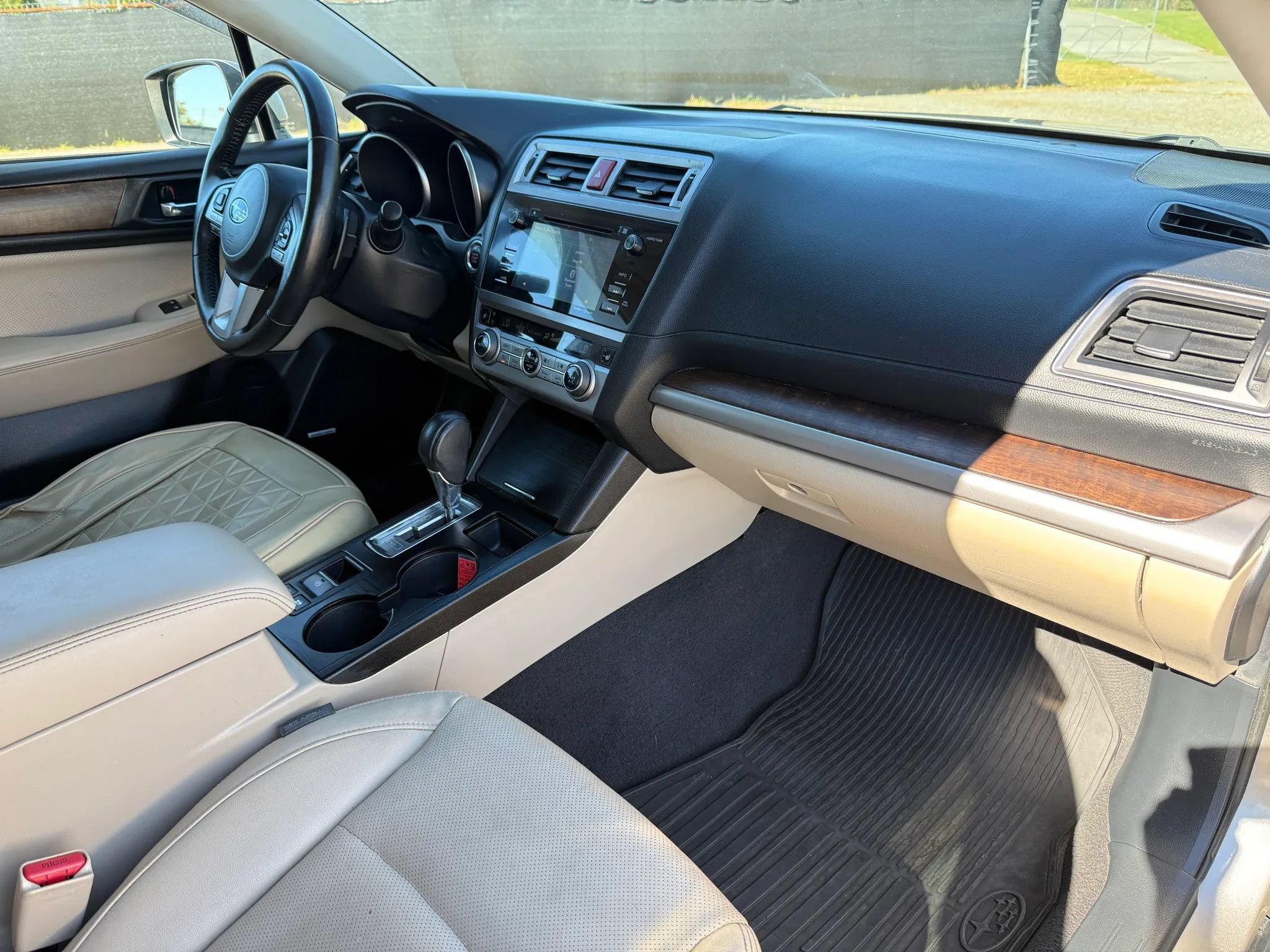 Used 2016 Subaru Outback 2.5i Limited AWD/4WD image 19