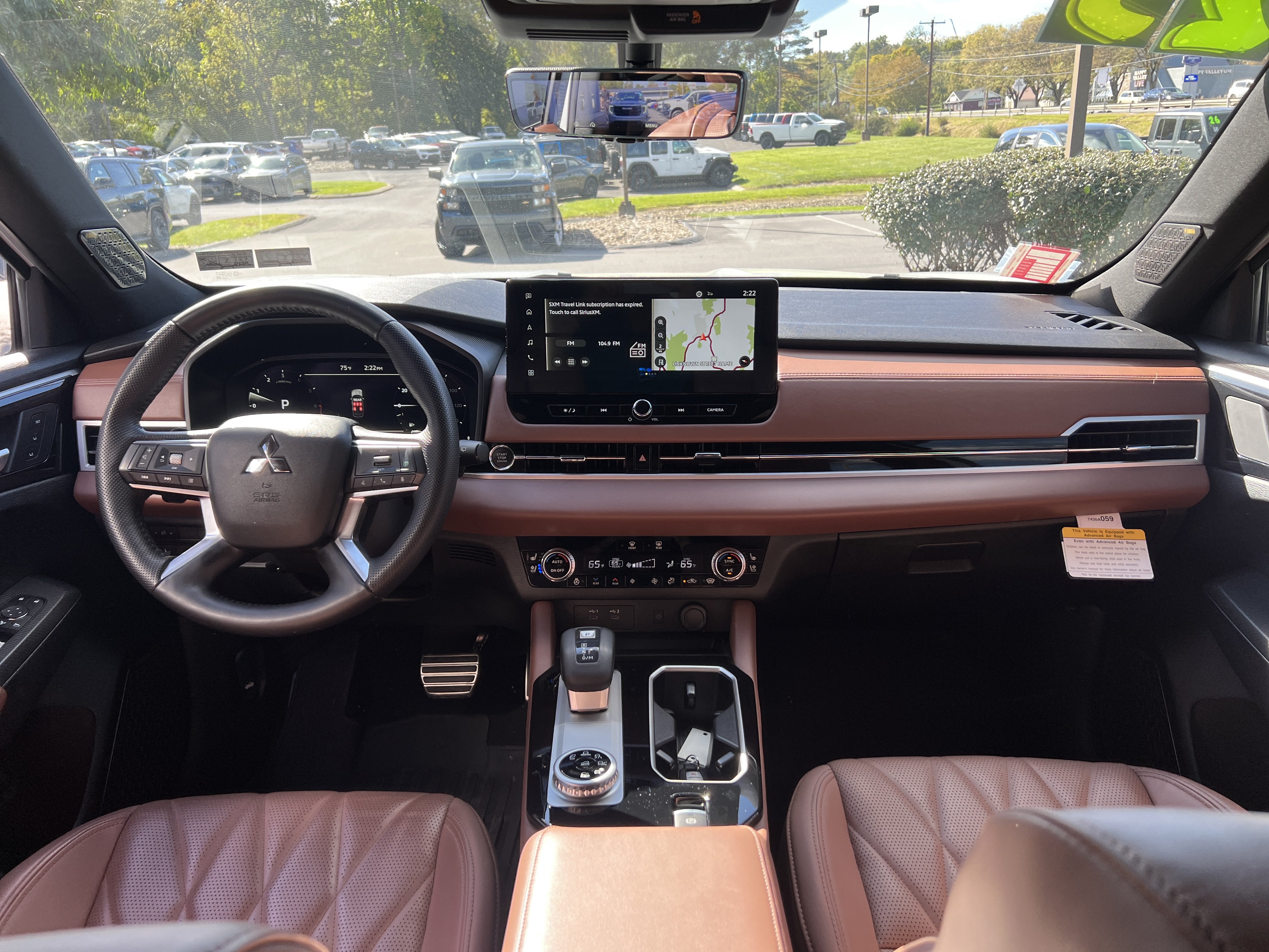 Used 2025 Mitsubishi Outlander SEL AWD/4WD image 15
