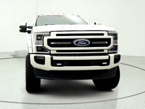 Used 2022 Ford F250 Lariat w/ Lariat Ultimate Package AWD/4WD image 2