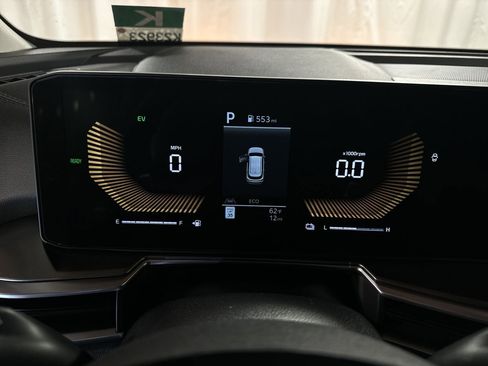 Certified 2025 Kia Sorento EX w/ EX Panoramic Sunroof Package image 20