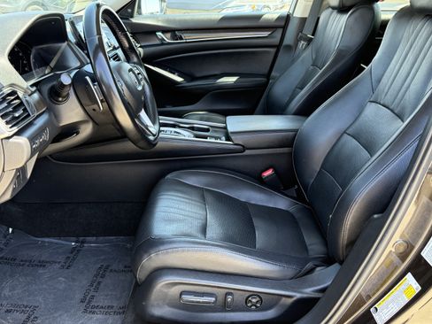 Used 2018 Honda Accord Touring image 20