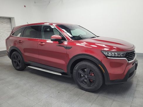 Used 2021 Kia Sorento LX image 11