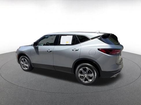 Used 2026 Chevrolet Blazer LT FWD image 10