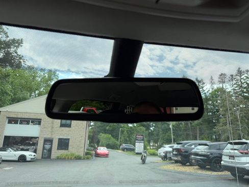 Used 2019 Dodge Grand Caravan SE FWD image 26