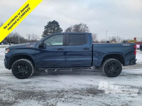 Used 2022 Chevrolet Silverado 1500 LT Trail Boss w/ Convenience Package II image 3