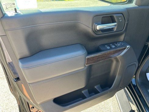 Certified 2022 GMC Sierra 1500 Elevation image 17