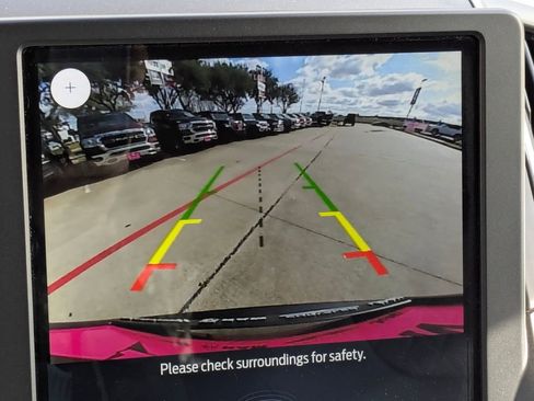 Used 2024 Ford Edge Titanium image 20