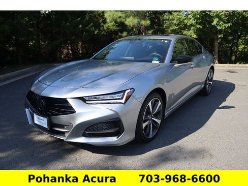 Certified 2025 Acura TLX w/ Technology Package image 3