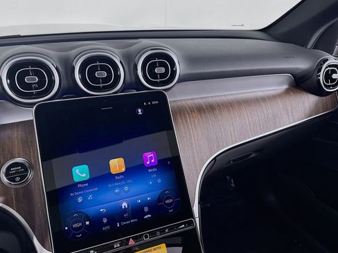 New 2026 Mercedes-Benz GLC 300 4MATIC image 19