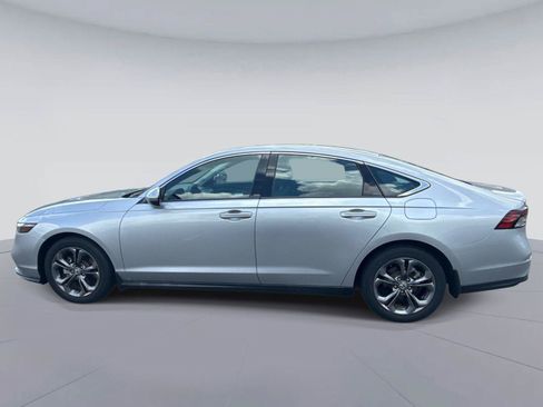 Certified 2023 Honda Accord EX image 7