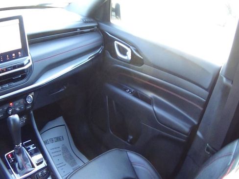 Certified 2024 Jeep Compass Trailhawk w/ Trailhawk Elite Group image 14