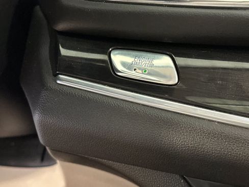 Used 2020 Buick Enclave Premium w/ Sun and Sites Package FWD image 26