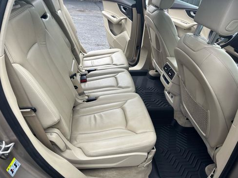 Used 2019 Audi Q7 3.0T Premium image 10
