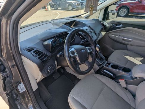 Used 2018 Ford C-MAX SE w/ Cold Weather Package FWD image 9