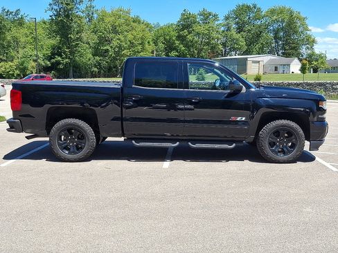 Used 2018 Chevrolet Silverado 1500 LTZ Z71 w/ LTZ Plus Package AWD/4WD image 26