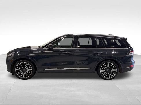 Used 2025 Lincoln Aviator Black Label AWD/4WD image 2